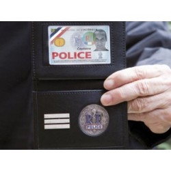 Porte-carte 3 volets Police Nationale – Médaille POLICE RF avec grade Porte-Carte Police Nationale PCA006PRFPorte-Carte Polic...