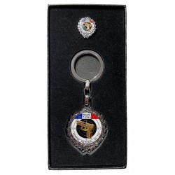 Coffret Centre National de Tir de la Police Nationale Coin cols / Pin's PINCNTCoin cols / Pin's