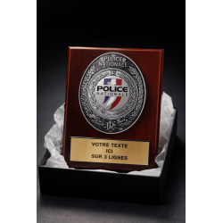 Plaque de ceinture Police Nationale sur présentoir bois avec plaquette personnalisée Produits Personnalisables PCESBP3GProdui...