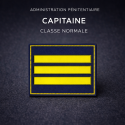 Grade de poitrine PVC Capitaine classe normale – Administration pénitentiaire (jaune / fond bleu nuit)